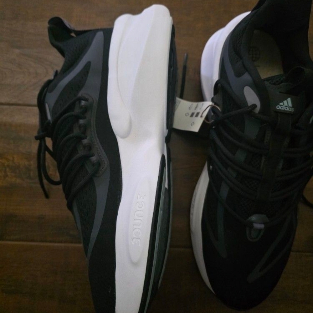 Adidas Alpha Boost - Picture 2 of 9